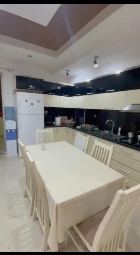 Shitet Apartament 2+1 Ne Kamez (ID B120423) Tirane