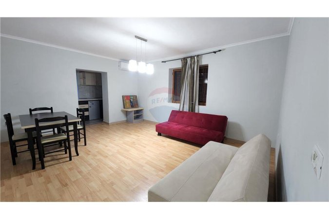 Apartament 2+1+2 me qira tek Pazari i Ri