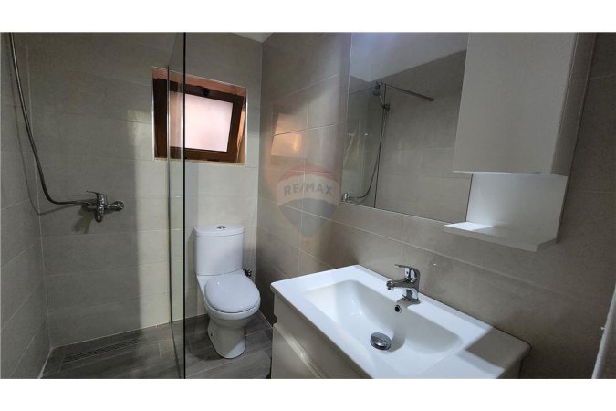 Apartament 2+1+2 me qira tek Pazari i Ri