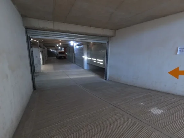 Garazh 1100m2 per shitje Astir,Tirane