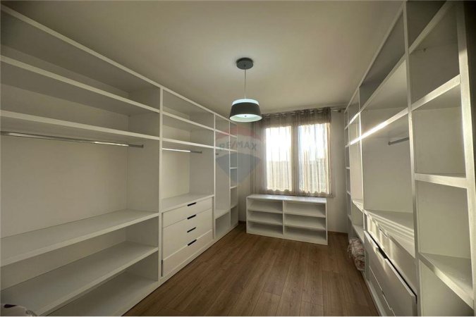 Super apartament 3+1 me 2 tualete dhe nje garderobe per qira te Drejtoria e Policise.