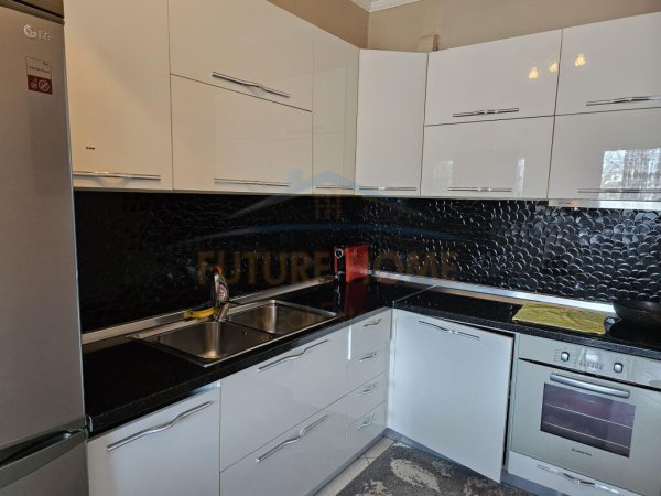 Qera , Apartament 1+1 , Fresk , Tirane