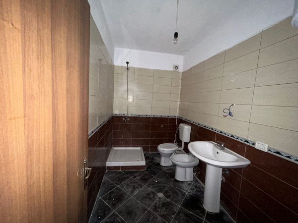 Apartament per shitje Tirane , Astir