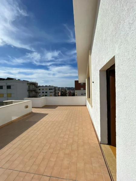 Apartament 1+1 me qera prane 21 Dhjetorit 370 euro