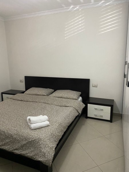 Apartament 3+1 Me Qera Tek Pazari I Ri (ID B23134) Tirane