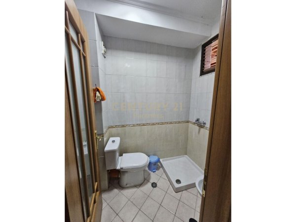 SHITET APARTAMENT 3+1+2 TE RRUGA E KAVAJES