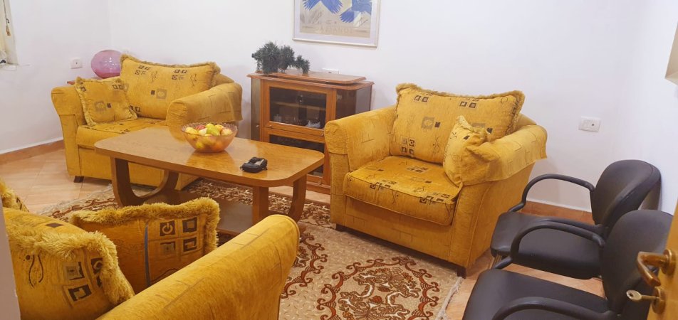 Apartament 1+1 Me Qera Tek Medreseja (ID B211213) Tirane