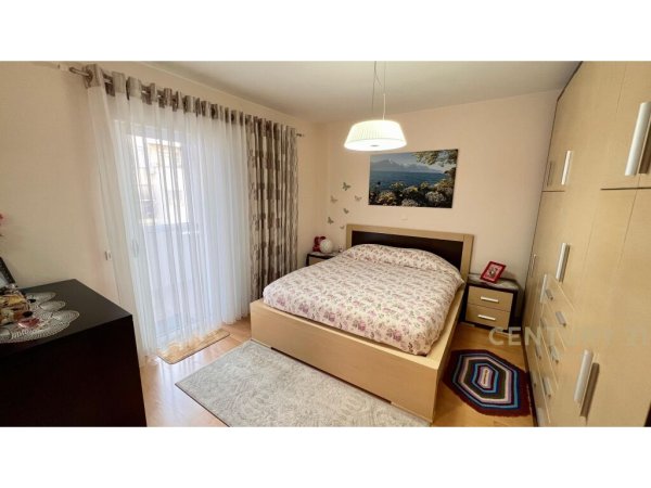 SHITET APARTAMENT 2+1+2 TE KOMUNA E PARISIT