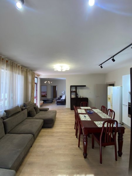 SHITET APARTAMENT 3+1+2 TEK PAZARI I RI