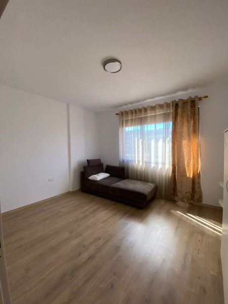 SHITET APARTAMENT 3+1+2 TEK PAZARI I RI