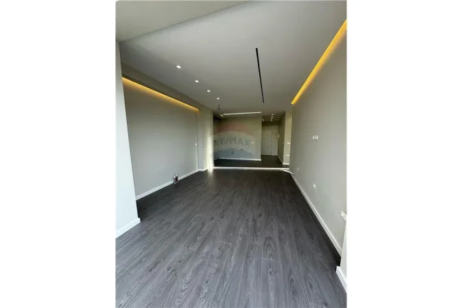Apartament - Në Shitje - Rruga e Dibrës, Shqipëri
SHITET APARTAMENT 2+1+2 VILA GOLD!