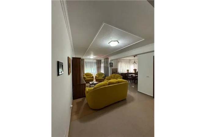 Apartament - Me Qira - Bllok, Shqipëri
QIRA APARTAMENT 2+1+2 NE BLLOK!