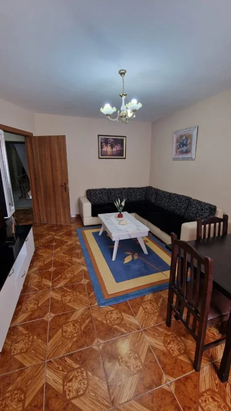 Apartament 1+1 Per Qira, Stadiumi Dinamo- 450 euro