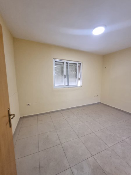 Qera, Shtëpi private, Rruga Fortuzi, Tirana - 400€ | 65 m²