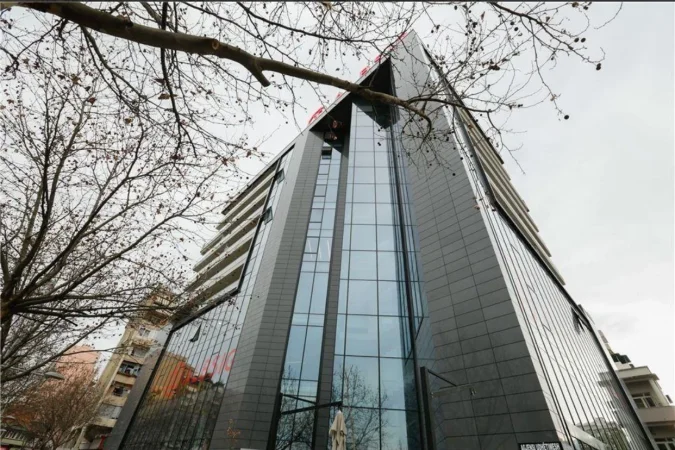 AMBJENT BIZNESI ME QERA TE 9 KATESHET