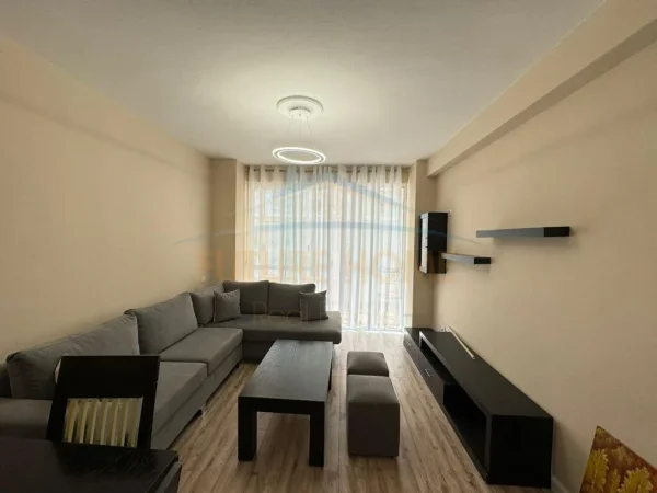 SHITET APARTAMENTI 2+1 NE ASTIR