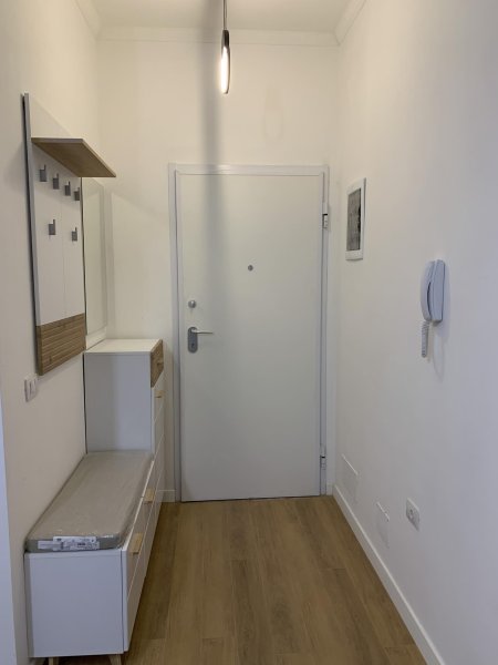 RRUGA 5 MAJI, SHITET APARTAMENT MODERN 1+1! 105000 Euro