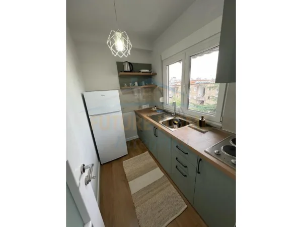 Shitet Apartament 1+1 dhe Gasionere , 21 Dhjetori , Tirane
