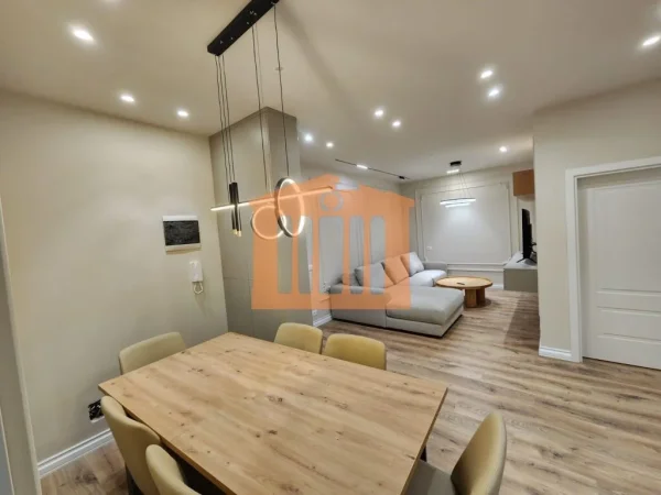 APARTAMENT 2+1 NE PLAZH DURRES,PER SHITJE!