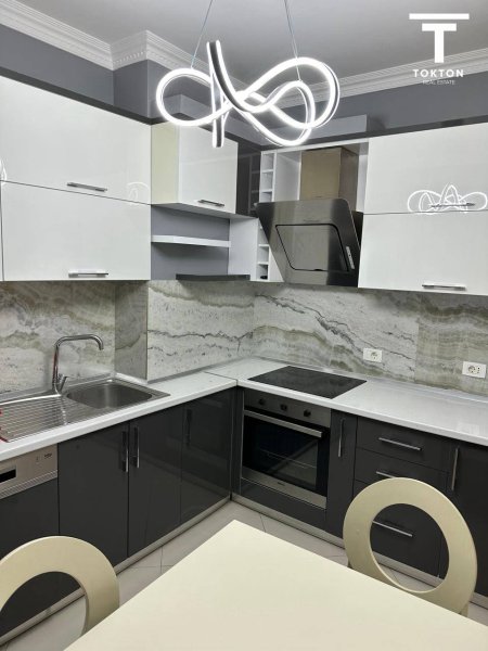 QIRA, DUPLEX 3+1+POST PARKIMI, KODRA E DIELLIT, 1500 EUR/MUAJ