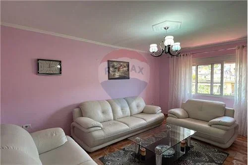 SHITET APARTAMENT 2+1 ne Kombinat