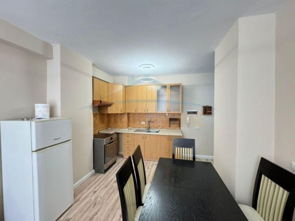 Shitet, Apartament 2+1, Unaza e Re, Tiranë UNA38017