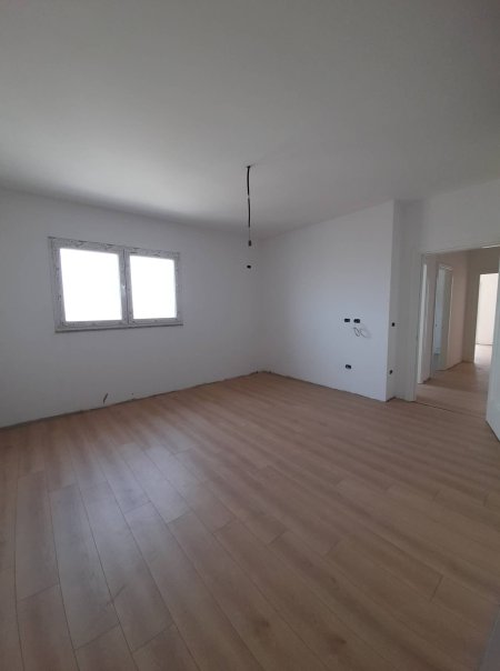 Shitet apartament me pamje nga deti, Durres