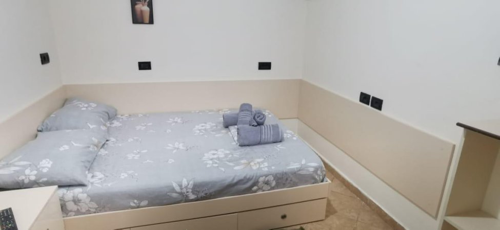 Apartament 1+1 Me Qera Te 5 Maj (ID B211214) Tirane