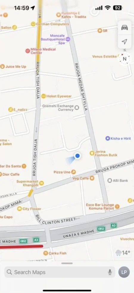 Shitet apartament luksoz 3+1+2+2 në lagjen Komuna e Parisit