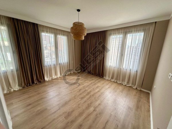 SHITET APARTAMENT 2+1 105M2 FORSINA PLAKU