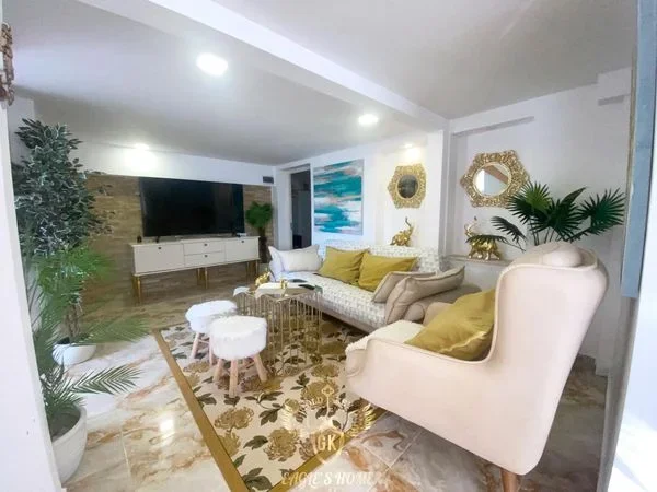 Shiten 2 APARTAMENTE• Total Te mobiluara rishtazi• Pjese e nje kompleksi te administruar me pishine te perbashket shume prane detit🏡Mali Robit🏡