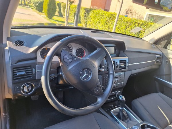 Shitet Mercedes-Benz GLK 200 vlera 12 500 eur
