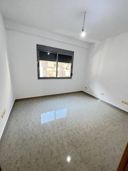 Shitet Apartament 2+1 - Astir