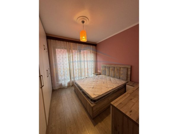 Qera, Apartament 1+1, Kodra e Diellit, Tiranë.UNA38047