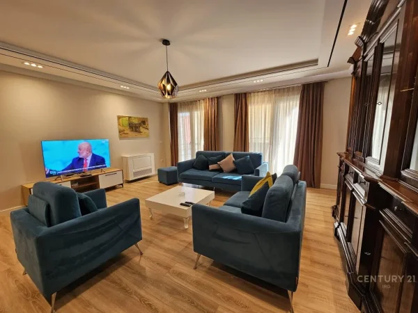 Apartament 2+1+Post parkimi tek Marko Bocari!!