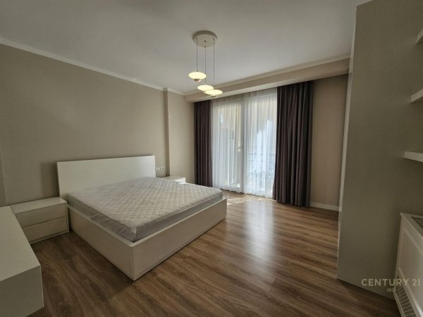 Apartament 2+1+Post parkimi tek Marko Bocari!!