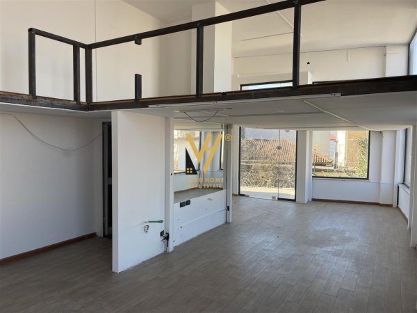 SHITET AMBIENT DUPLEX 80 M2 TE AMBASADA AMERIKANE 256.000 EURO