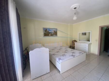 Shitet, Apartament 2+1+2, Unaza e Re. UNA38060