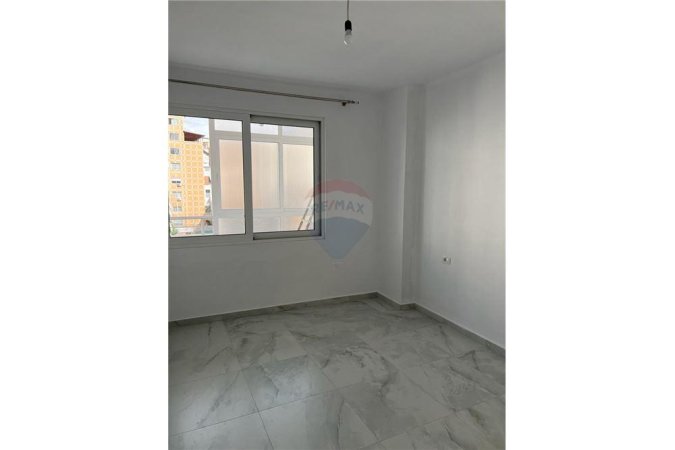 APARTAMENT 2+1 ME QIRA NE ASTIR