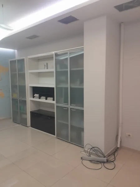 Ambient Biznesi/Zyre Me Qera Ne Bllok (ID BZ2266) Tirane