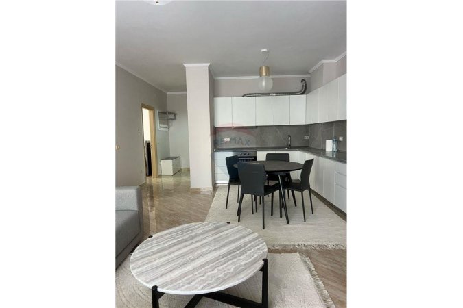 Apartament 2+1+2 me qira ne Astir.