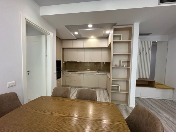 Shitet Apartament 2+1+P – Kompleksi Deliorgji