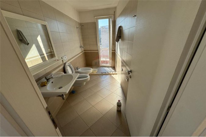 Apartament 2+1+2 per qira tek Ali Demi