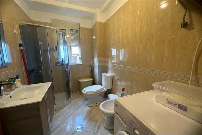 Apartament 1+1 per qira te Liqeni i Thate