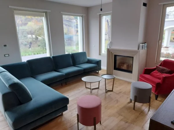 Shitet, Vilë, Vishnje, Tiranë - 750000€ | 2000 m²