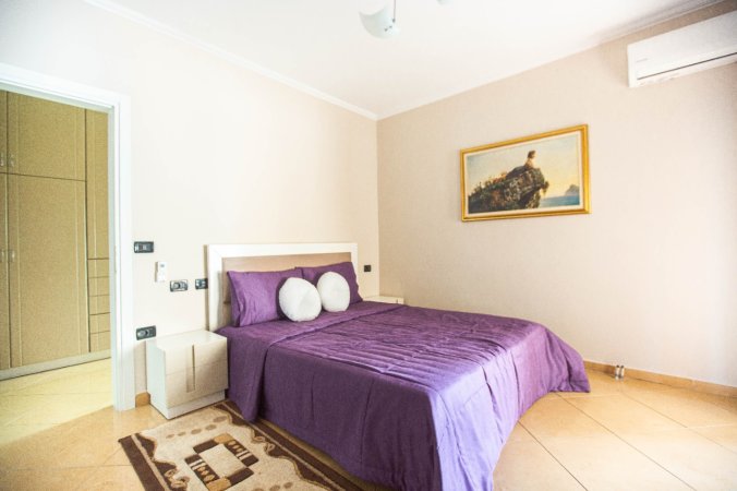 Tirane,Apartament #meQira  2+1+2 (Blloku)