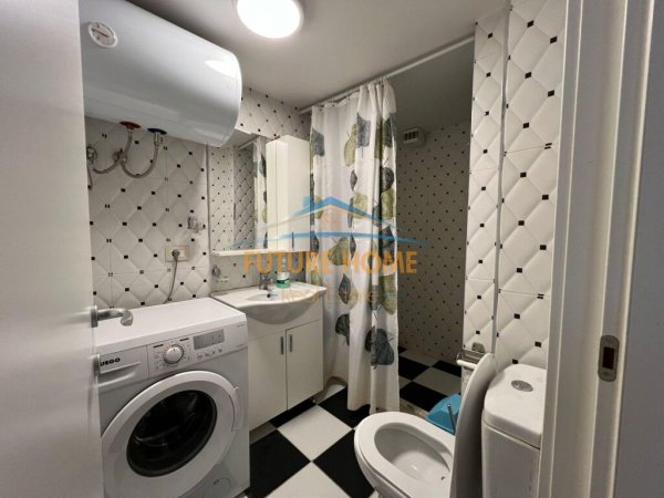 Shitet Apartament 2+1, Rr. "Perlat Rexhepi",Bllok