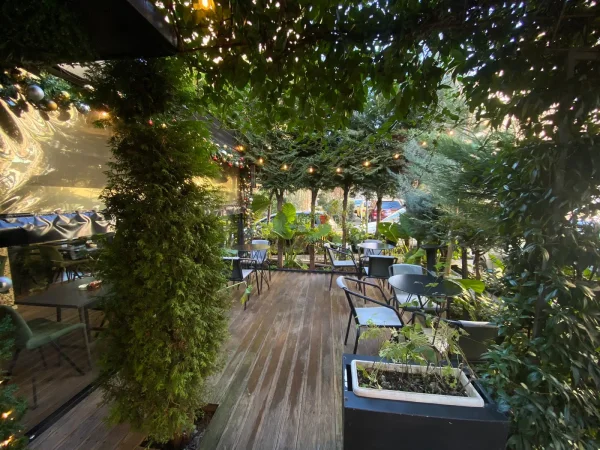 Lokal me qera prane Klan 1500 euro