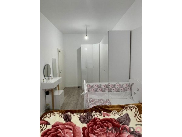 Jepet me qira Apartament 2+1 tek Kompleksi "Mangalem", Ali Dem!