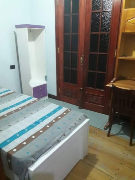 Tirane, jepet me qera apartament 1+1 Kati 3, 70 m² 25.000 Leke